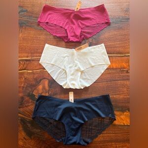 Nwt Victoria’s Secret Women Panties Underwear 3 Pcs Size Small